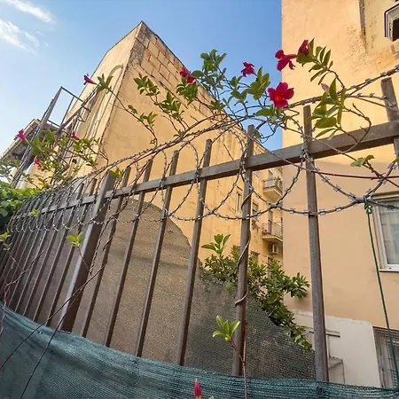 Historical Beyoglu Heritage Mansion Apartmán